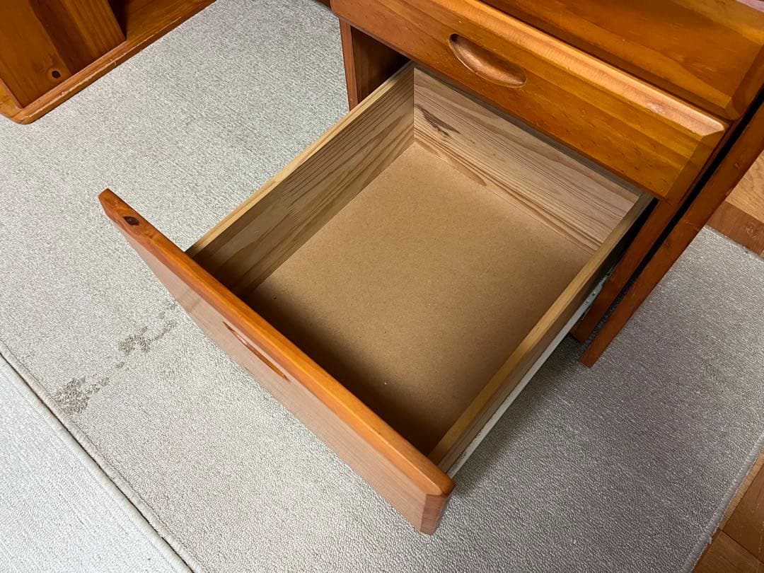 机　勉強机　本棚　引き出し　椅子4点セット