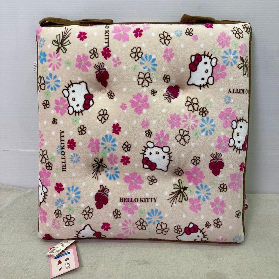 2013年製☆タグ付き】ハローキティ シートクッション 座布団 サンリオ