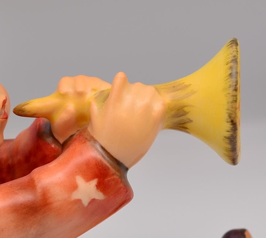 楽しいニュース ＃27 ☆フンメル ドイツ・ゲーベル ヴィンテージ 箱