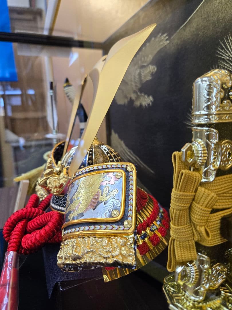 【展示品限り】五月人形　兜　鍬形　ケース飾り　※閉店セール　K28