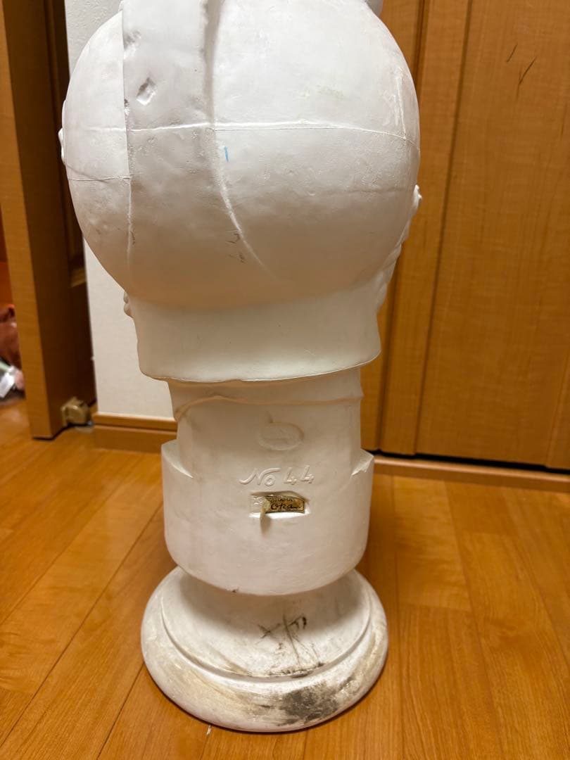 石膏像　青年マルス　横浜　岡石膏