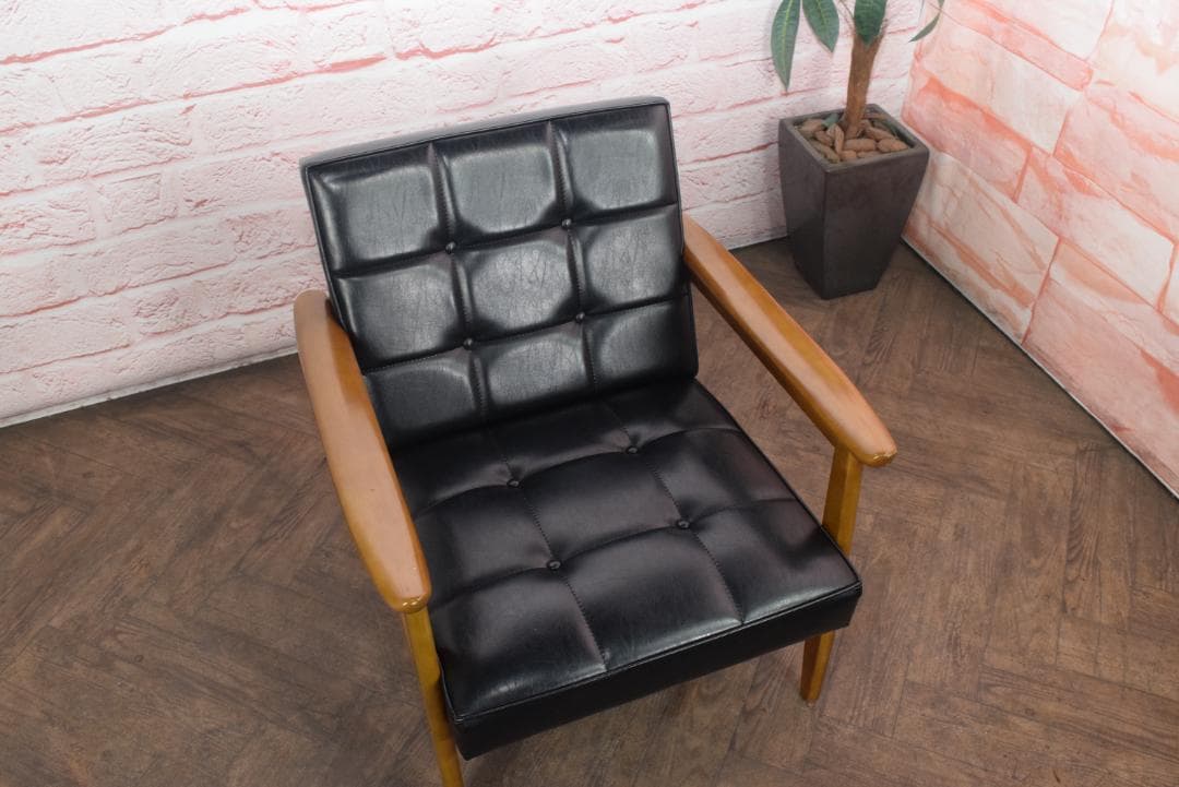 展示品　カリモク60 Kチェア スタンダードブラック　 W36170BW　14A