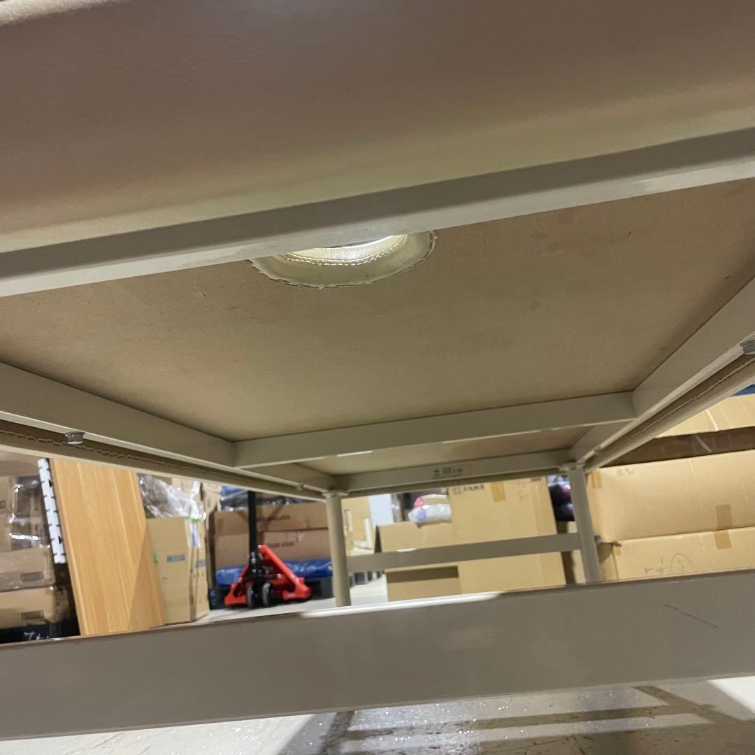 高田ベッド製作所　エステベッド　施術台