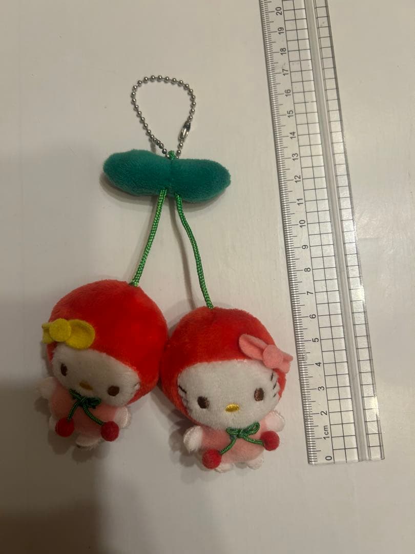 ハローキティ ミミィ さくらんぼ型ストラップ2023年製 チェーン付き