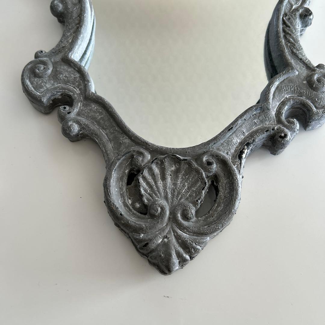 アンティーク調　 グレー 壁掛け鏡