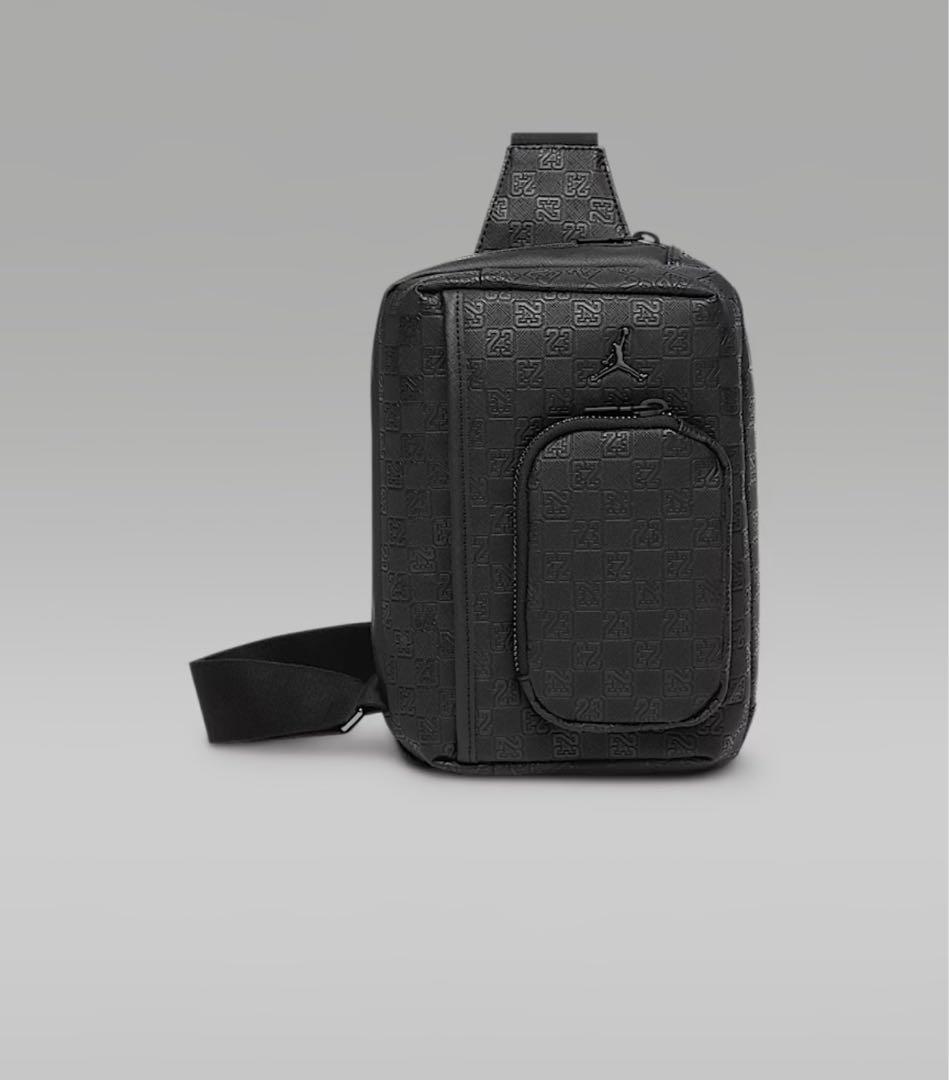 期間限定出品新品】ジョーダン モノグラム スリングバッグ（3L