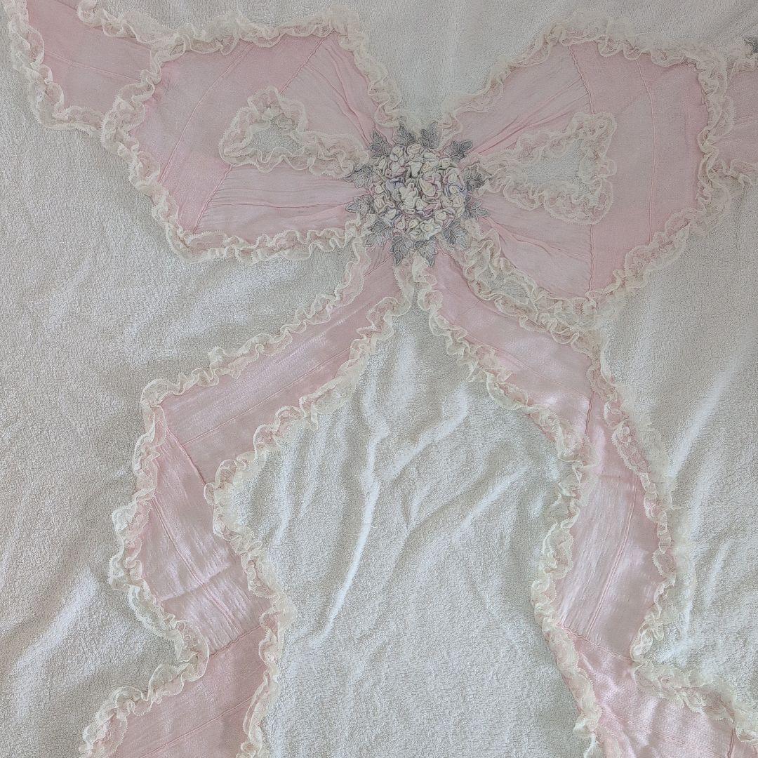 ④ヒスクローネhischroneリボン ベッドカバー白ピンク花タオルケット