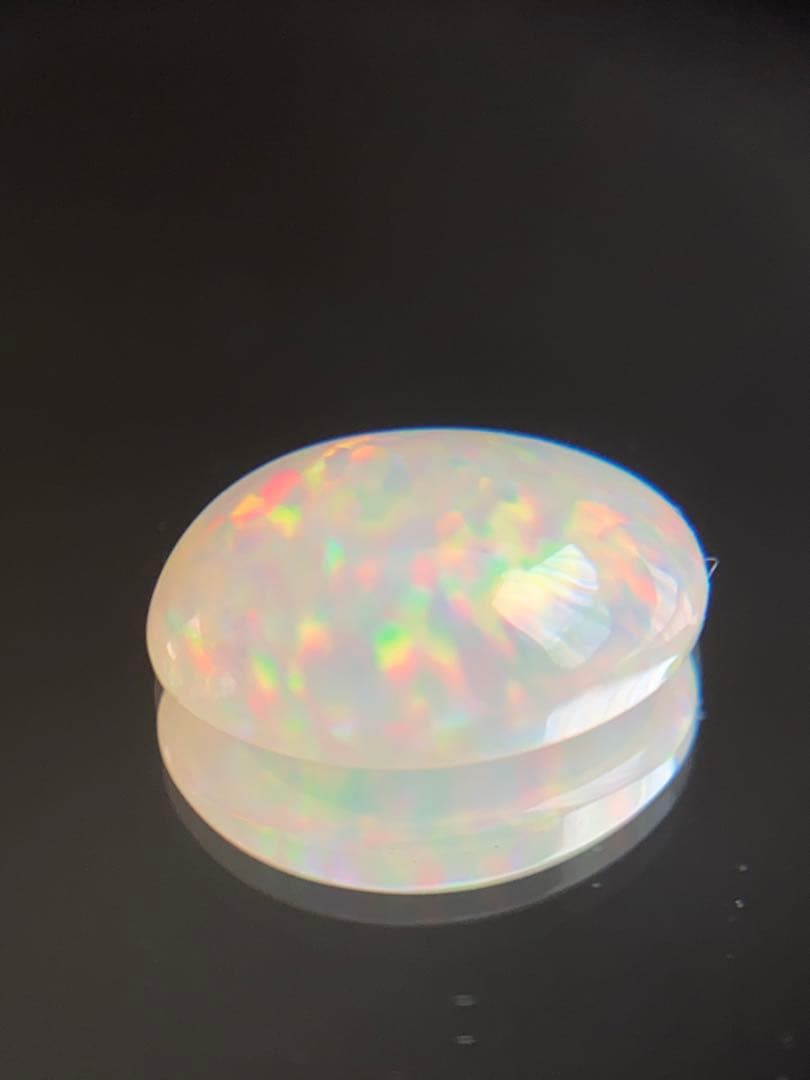 エチオピア産　オパール　ルース(3.59ct)ソー付き