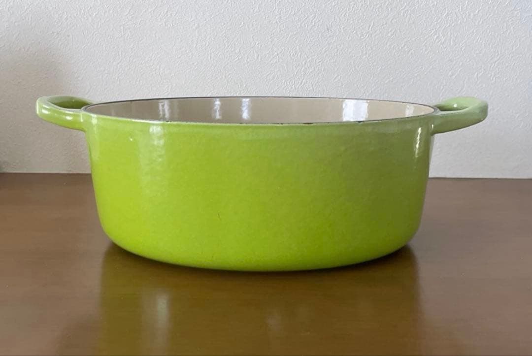 LE CREUSET オーバル25cm グリーン ル・クルーゼ鍋　両手鍋