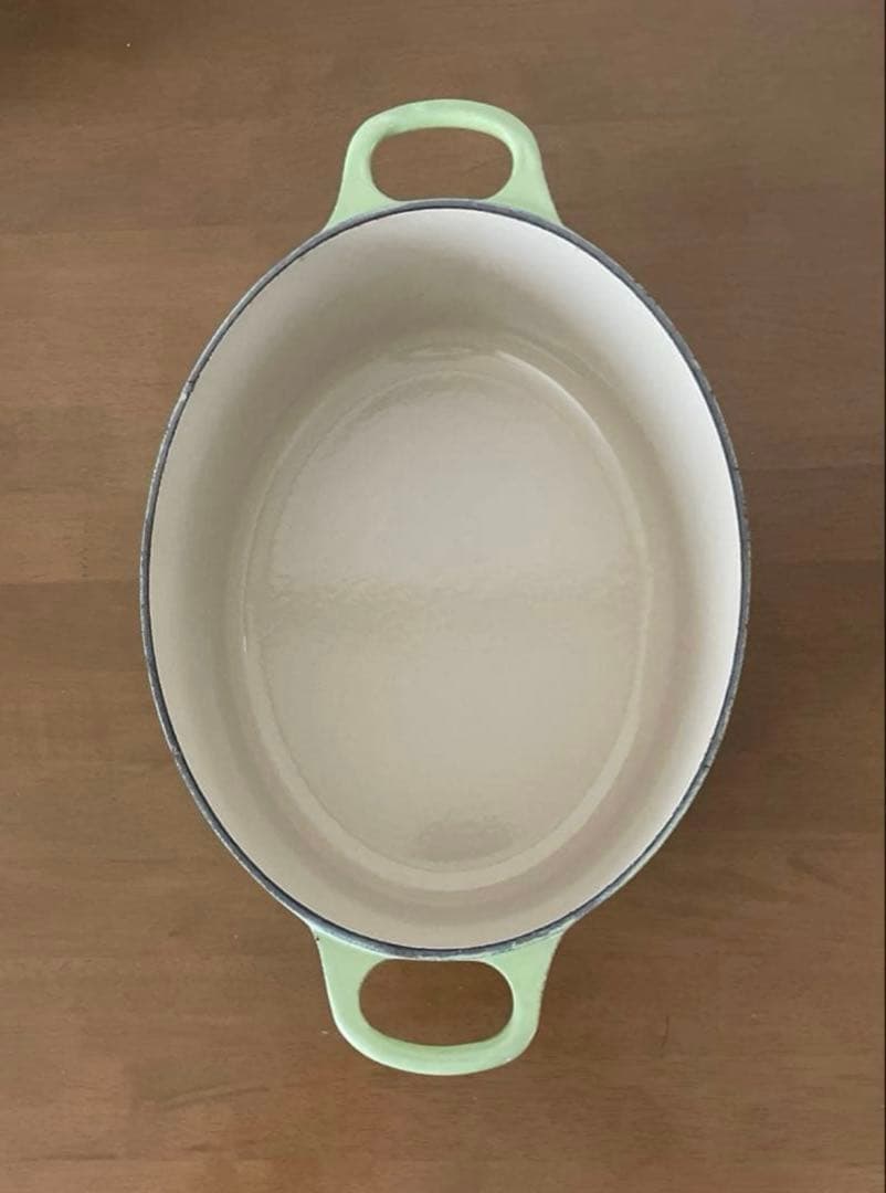 LE CREUSET オーバル25cm グリーン ル・クルーゼ鍋　両手鍋