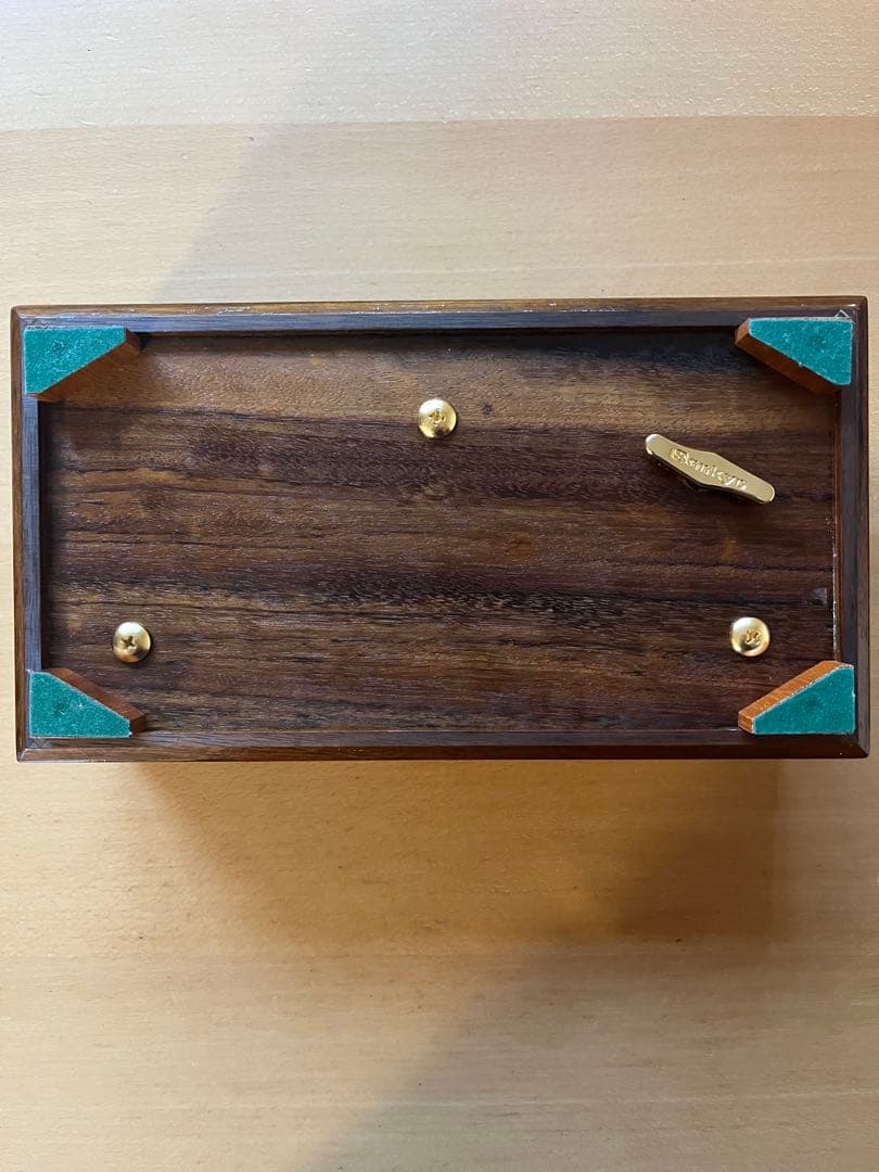 オルゴールボックス