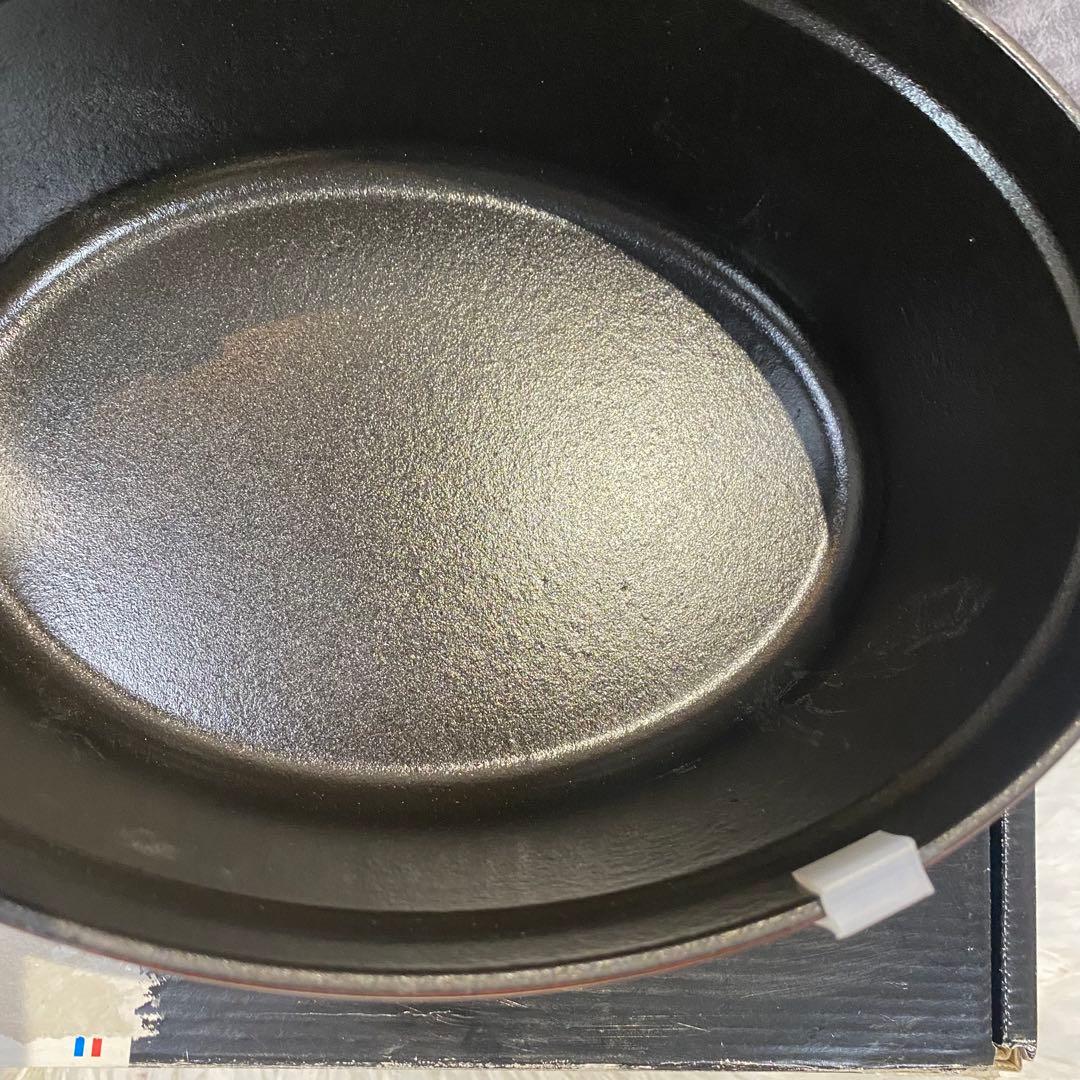 STAUB ストウブ　ピコココット 23 cm オーバル　グレナディンレッド　赤