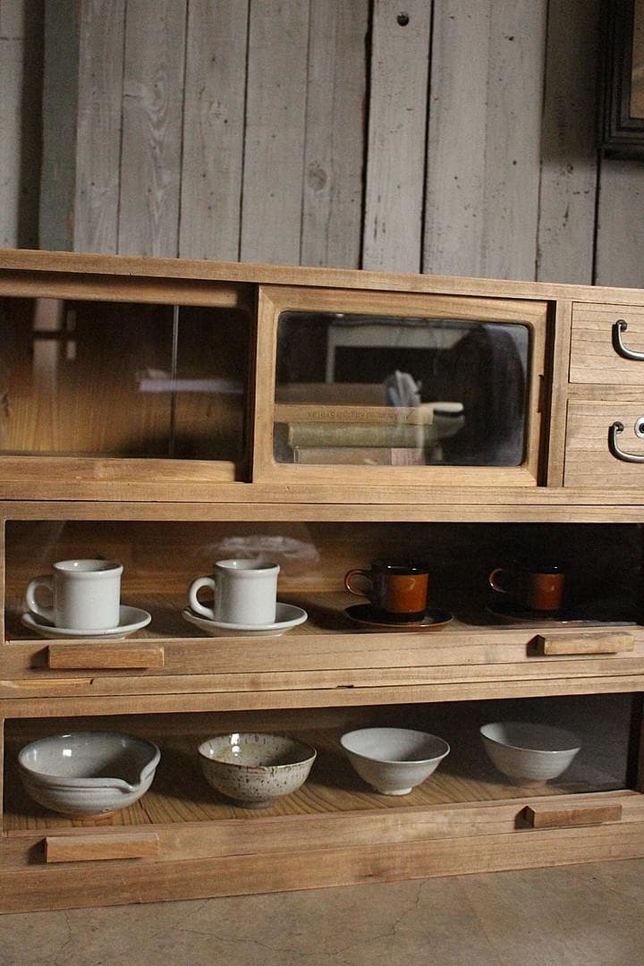 前面ガラスの引き出し2段×ガラス戸棚×木製小引き出し2段