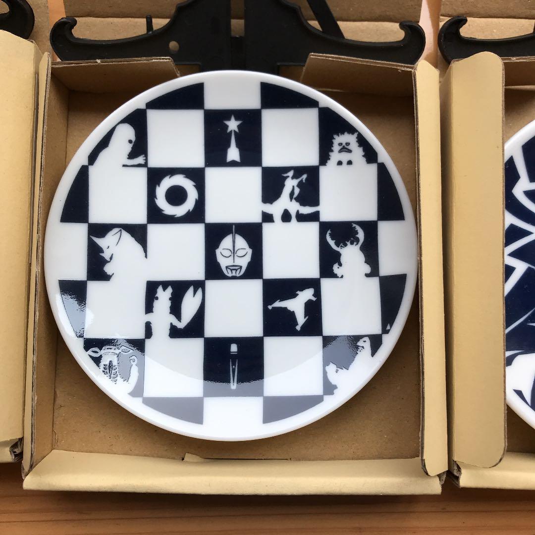 《ウルトラマンSHOP限定》和皿ウルトラマン６枚セット