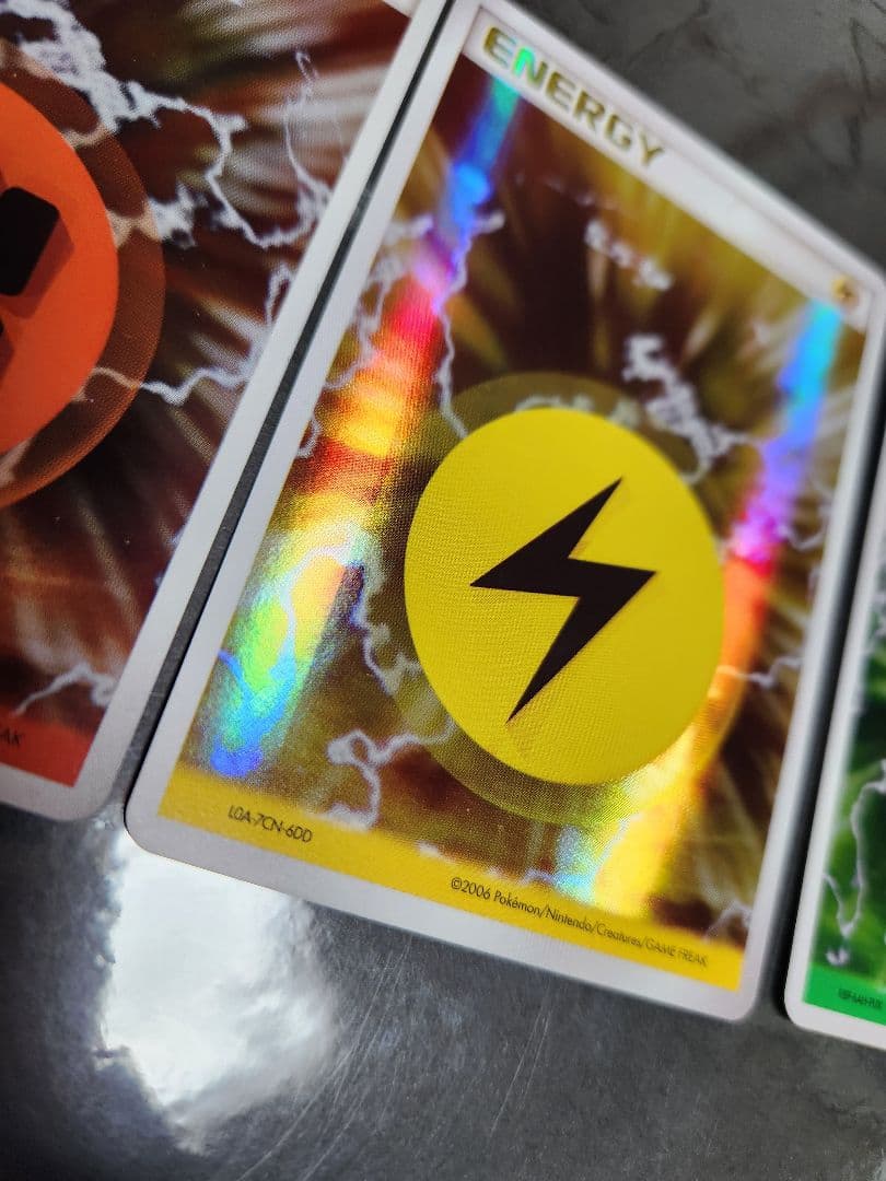 基本エネルギー。ホロン3枚。闘雷草。