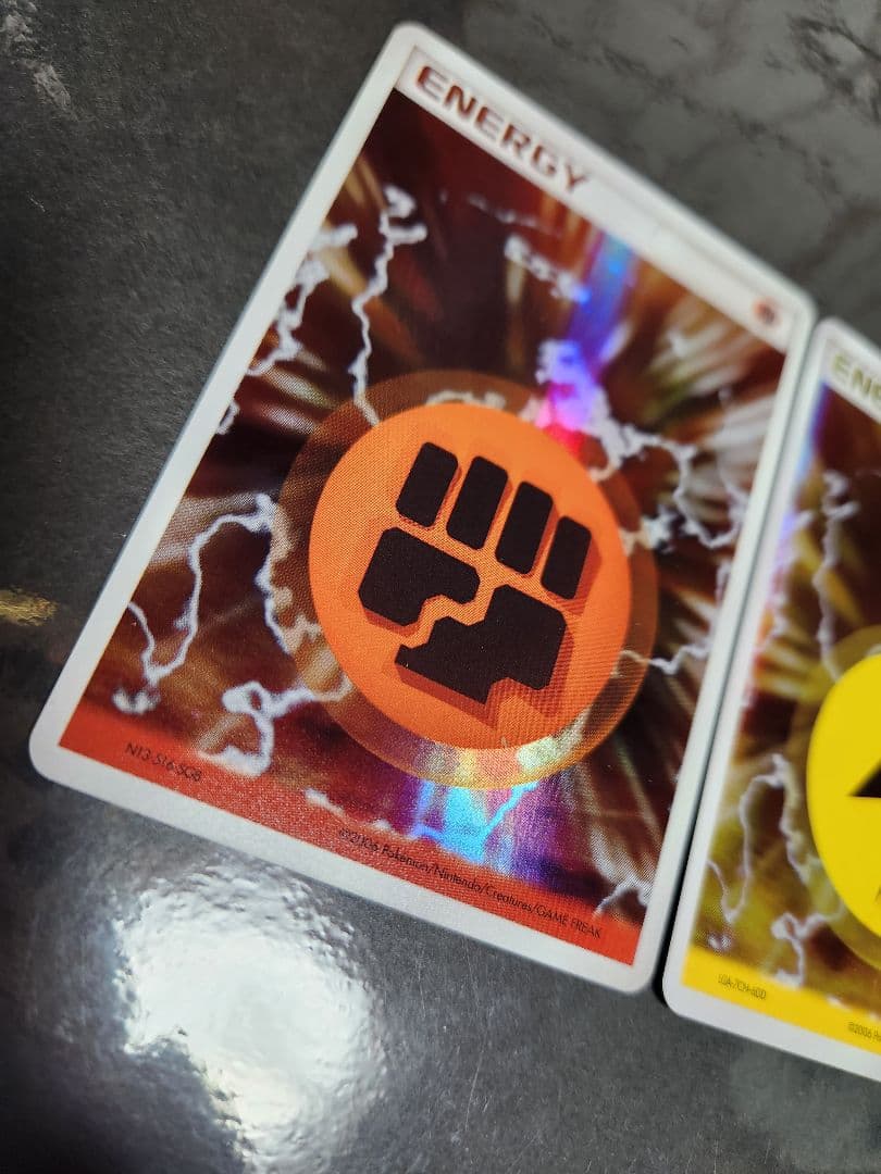 基本エネルギー。ホロン3枚。闘雷草。