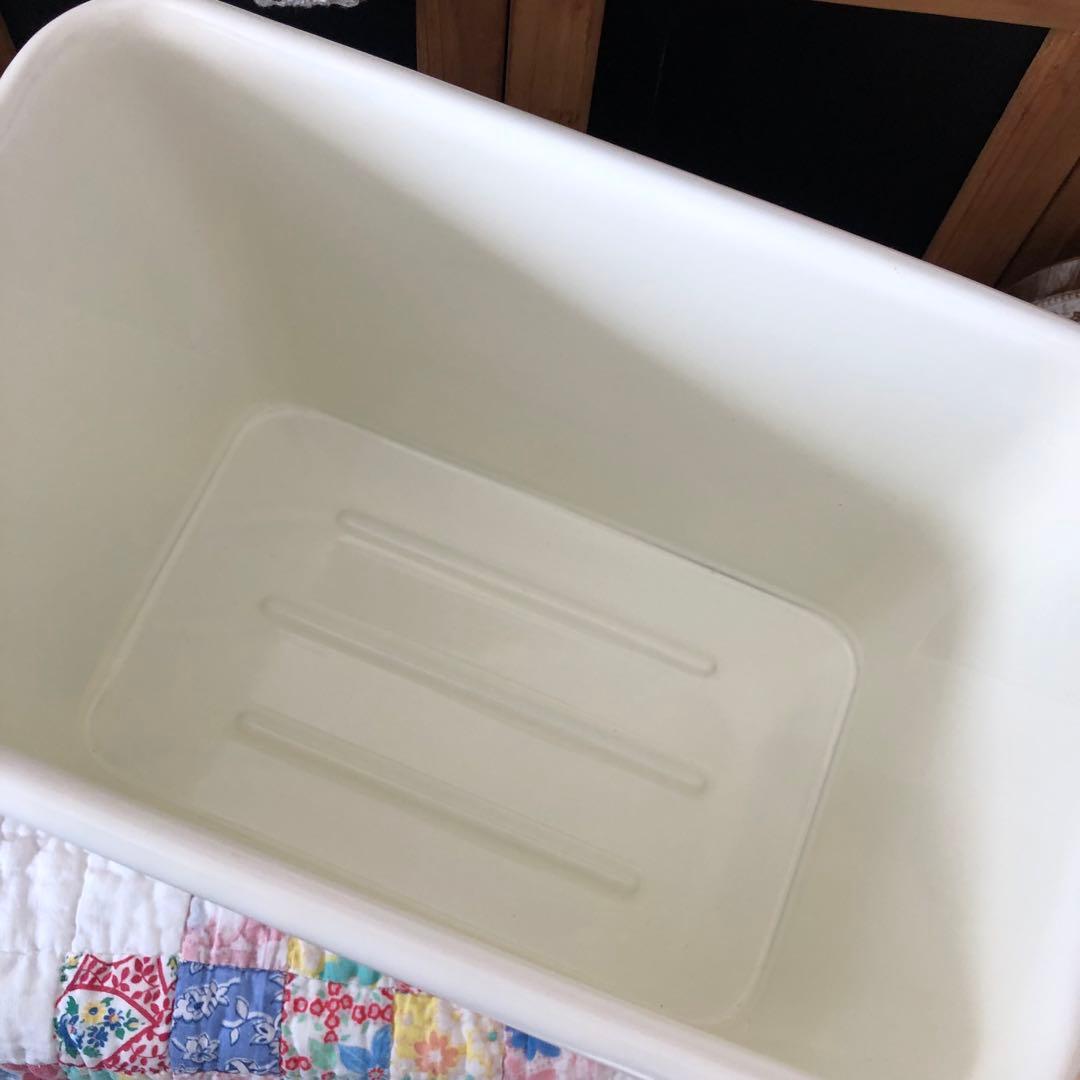 平成レトロ　マニーローズ　ホーロー容器　ミディS 廃盤品