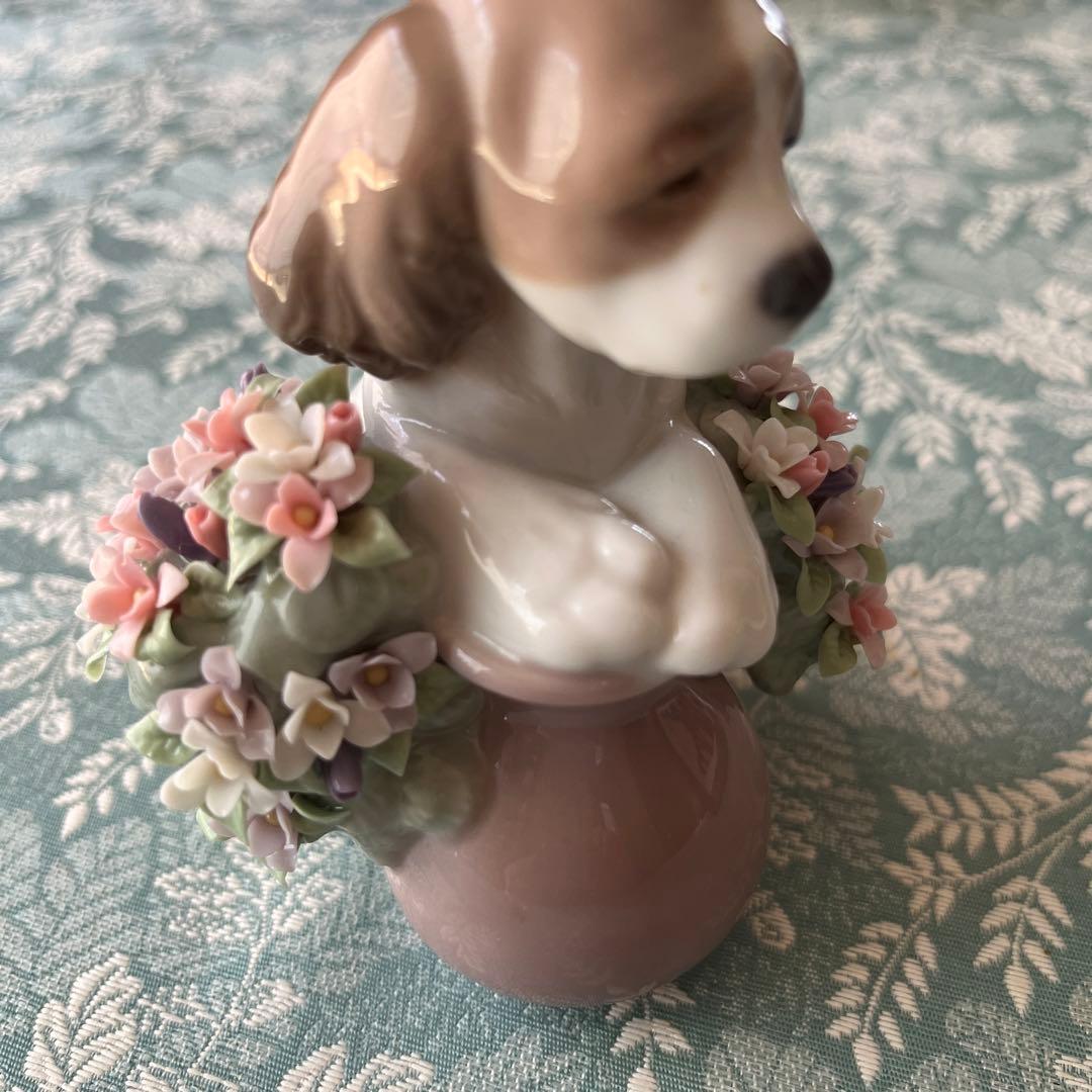 お値下げしました。　リヤドロ　仔犬とお花