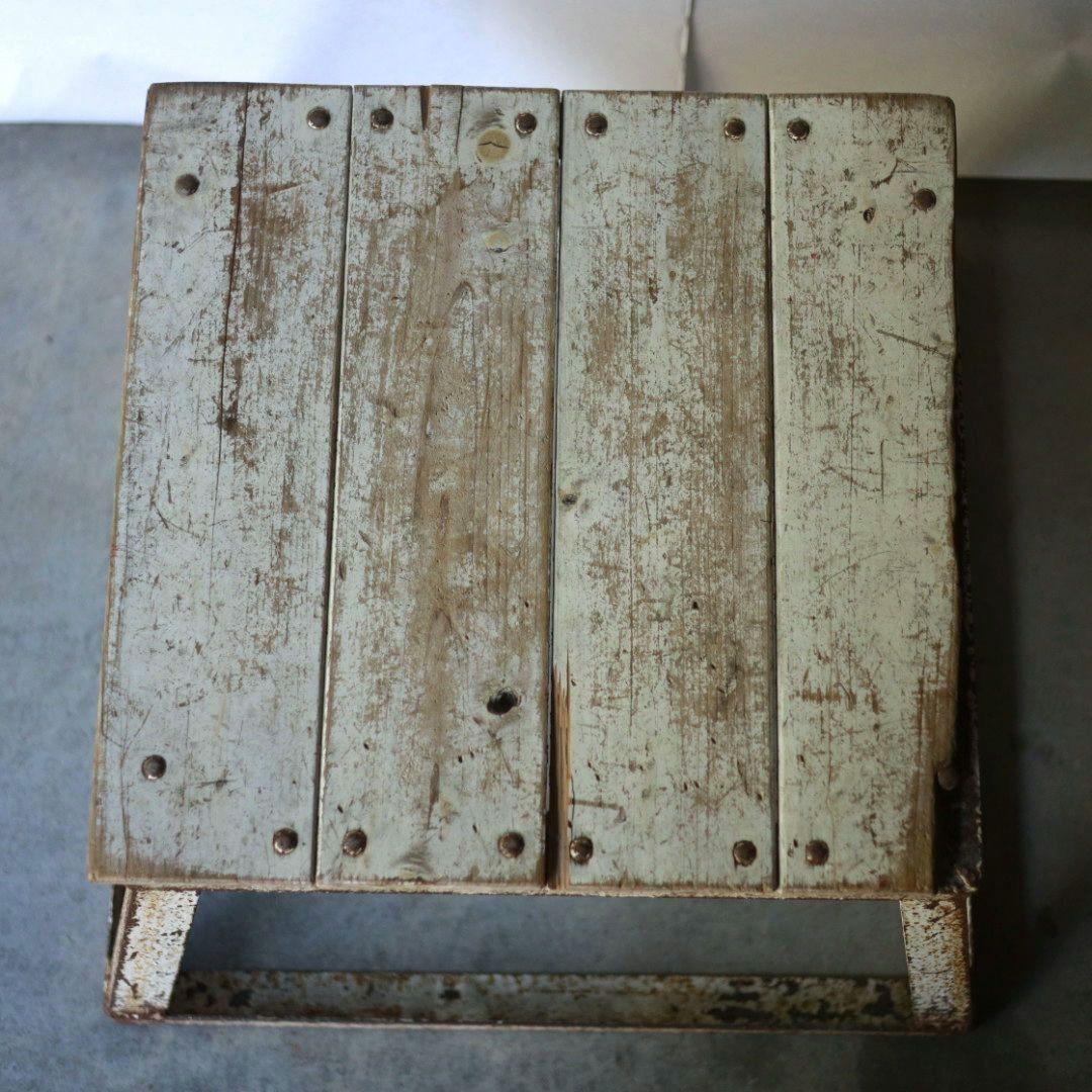 台　スツール　アンティーク　レトロ　踏み台　インテリア　店舗什器