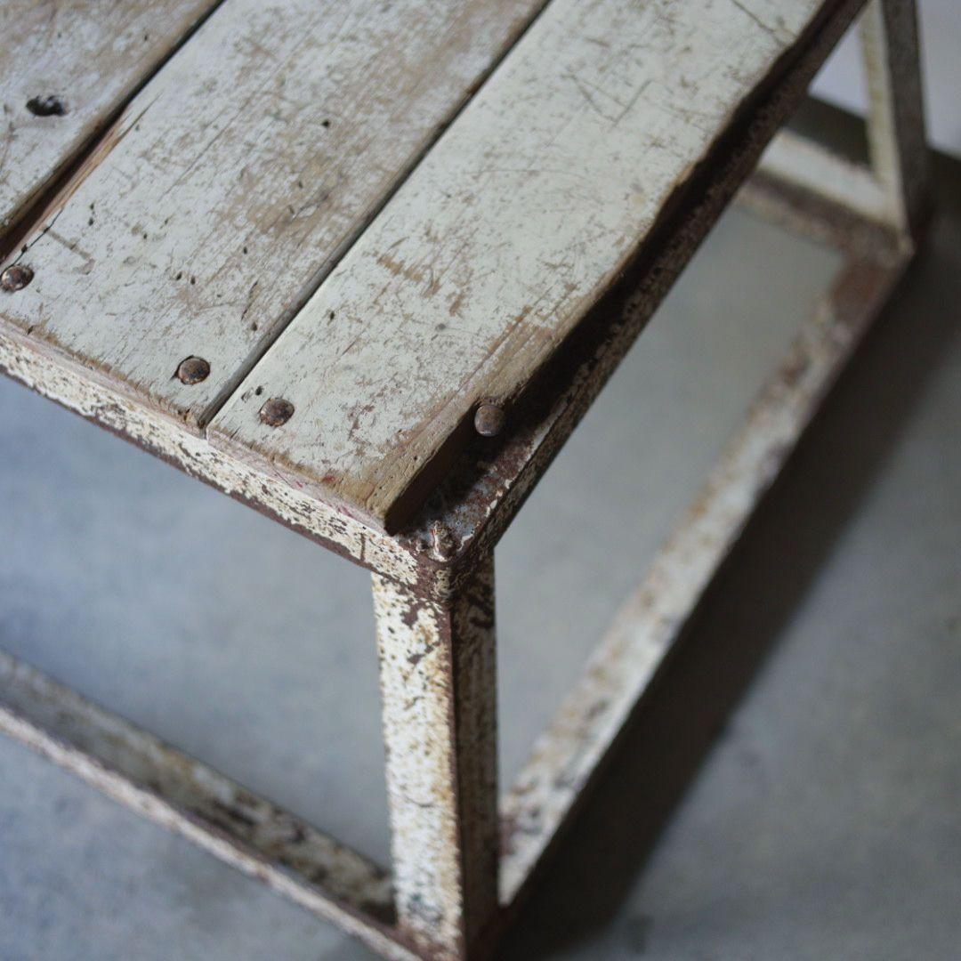 台　スツール　アンティーク　レトロ　踏み台　インテリア　店舗什器