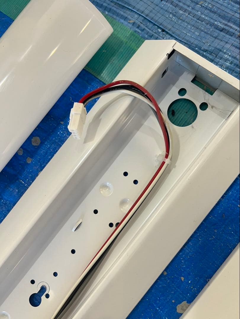 東芝 ベースライト器具本体とLEDバー 4本セット 約244cm 送料無料