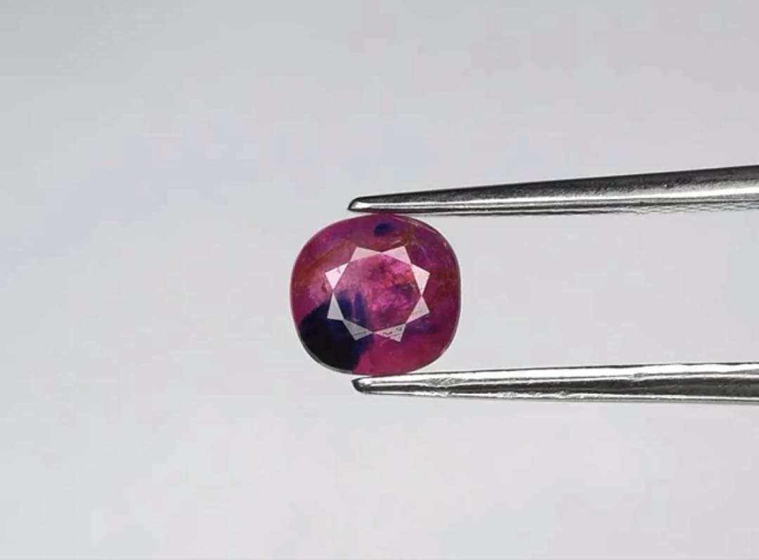 希少バイカラー 非加熱サファイア 1.34ct 天然 ルース