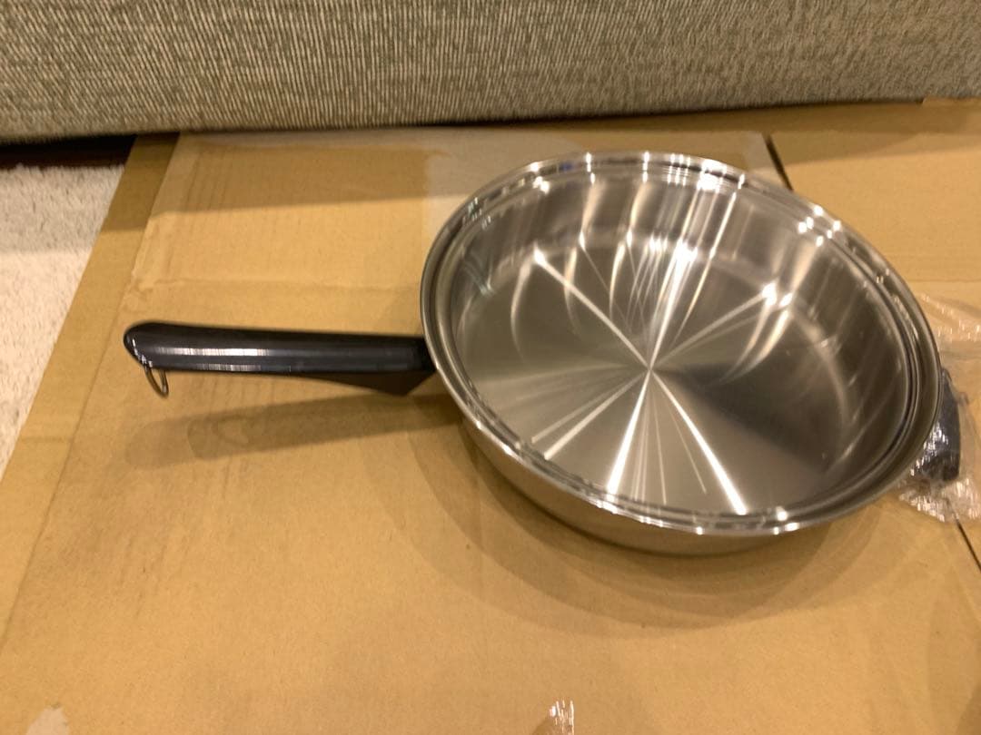 新品 アムウェイ 蓋付き 大フライパン