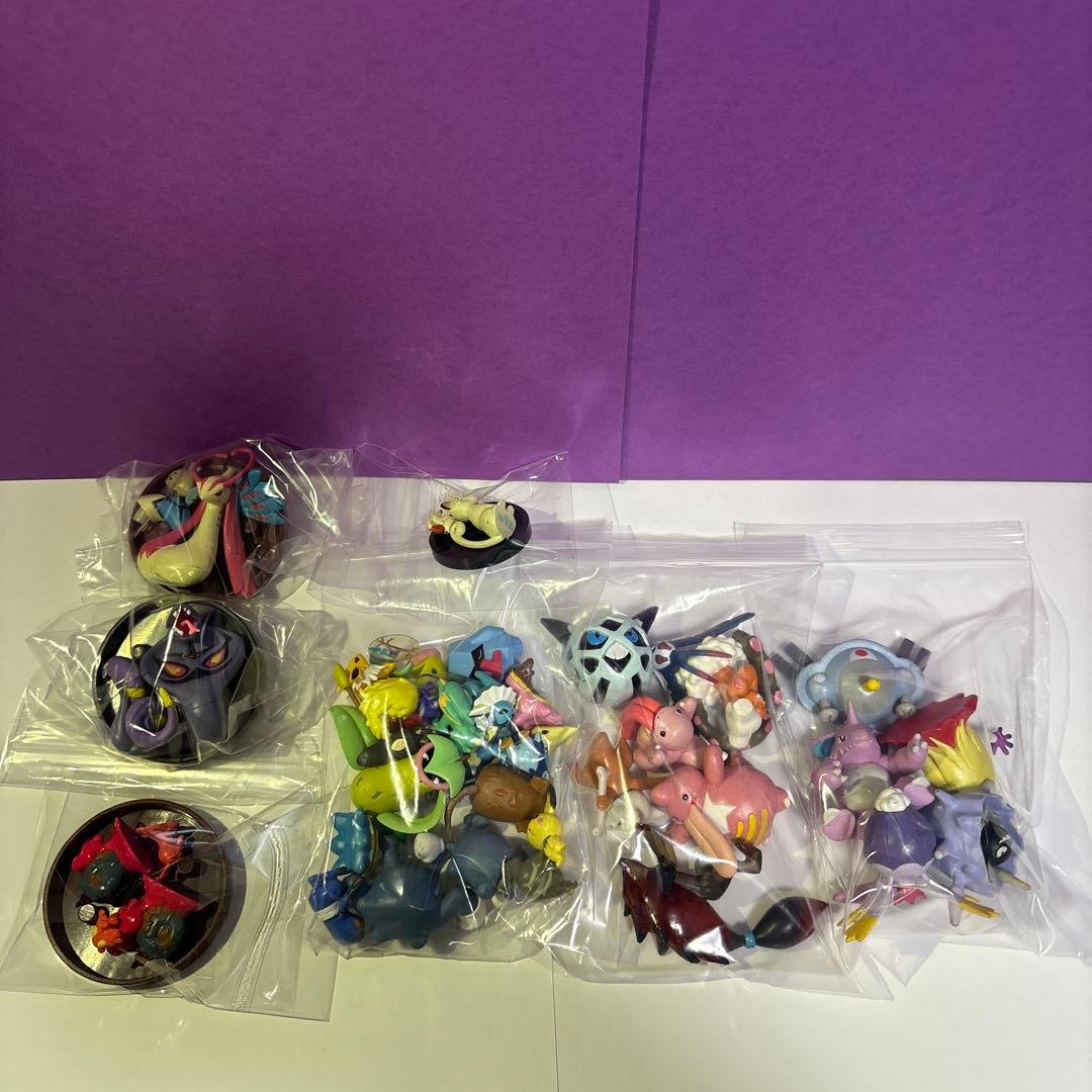 ポケモン　立体図鑑　フィギュア　ミロカロス　アーボック　ペルシアン　クリア