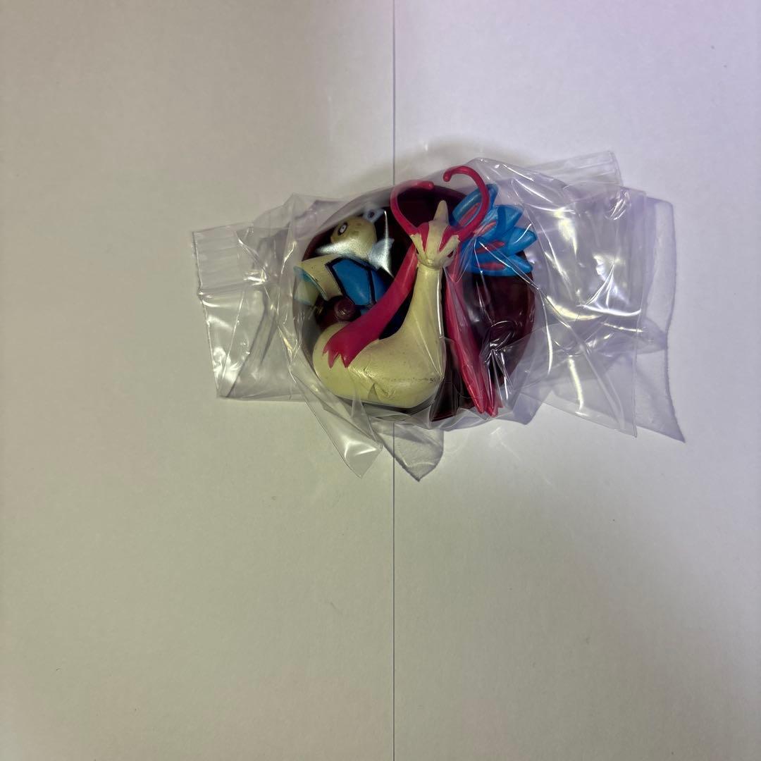 ポケモン　立体図鑑　フィギュア　ミロカロス　アーボック　ペルシアン　クリア