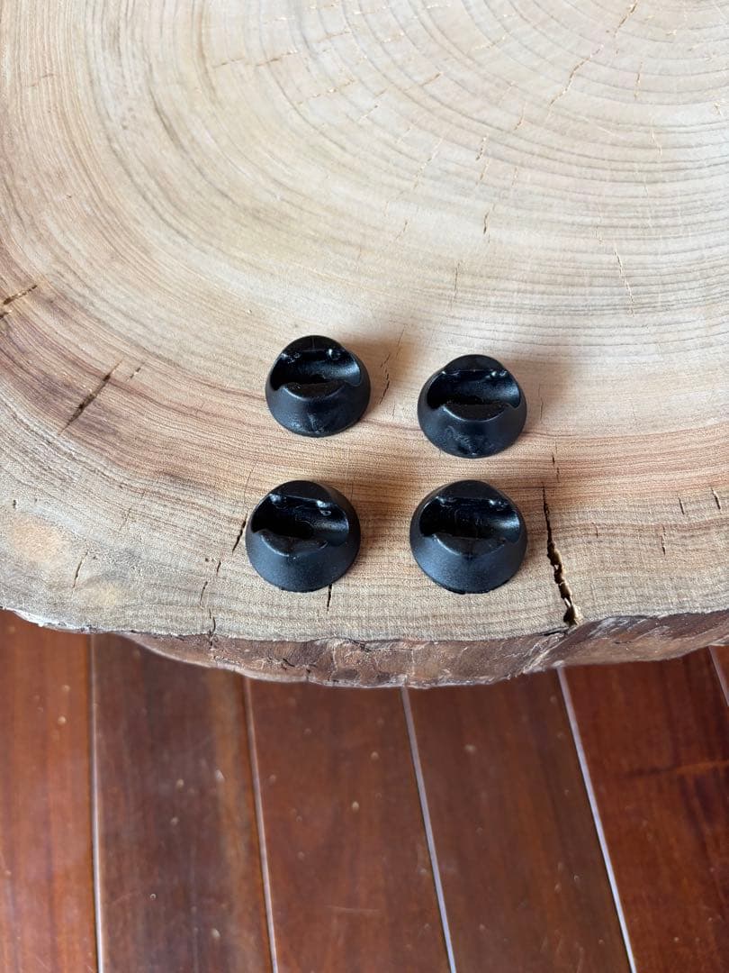 無垢材円形テーブル（ブラック脚） 丸太 サイドテーブル