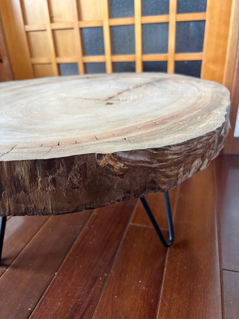 無垢材円形テーブル（ブラック脚） 丸太 サイドテーブル