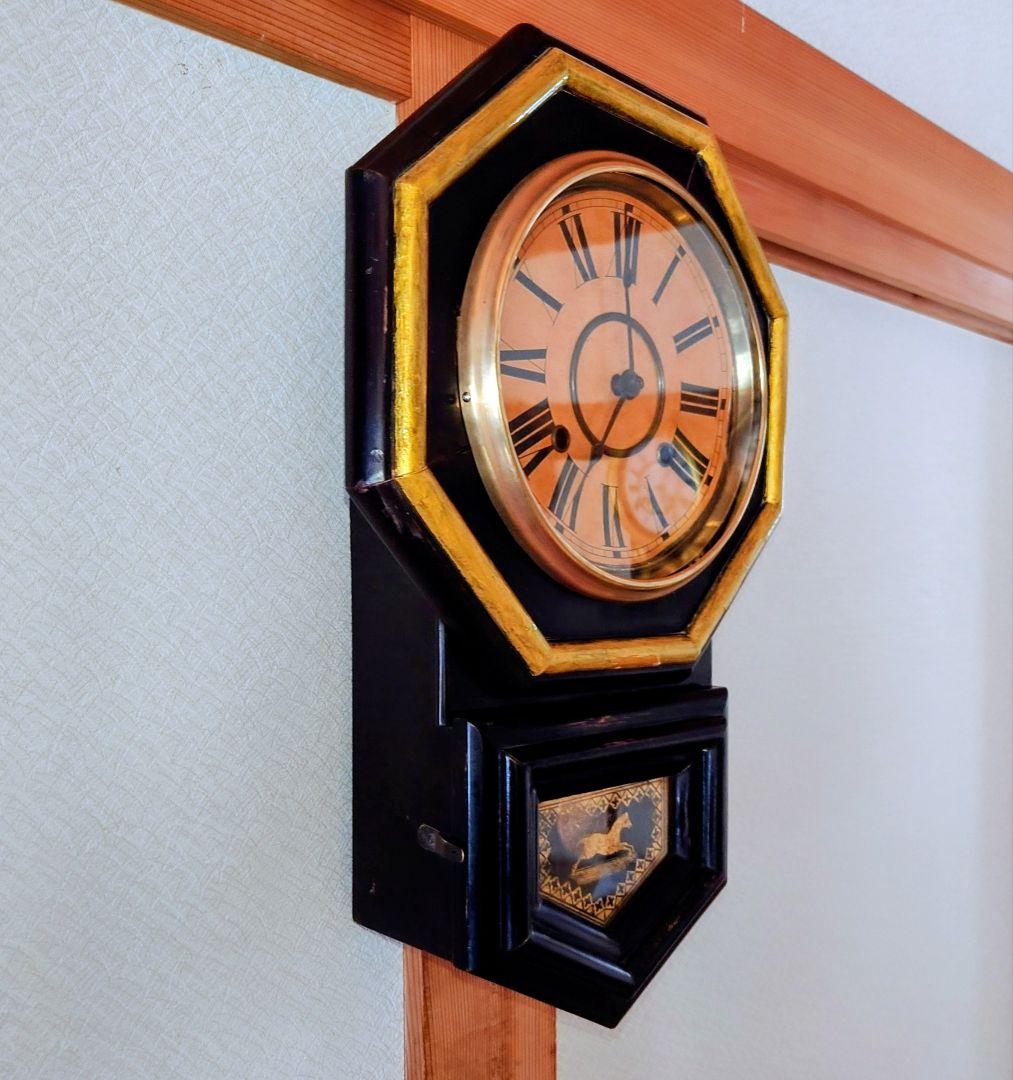 〈完動・美品〉愛知時計　漆塗り小型金縁八角ゼンマイ振り子時計