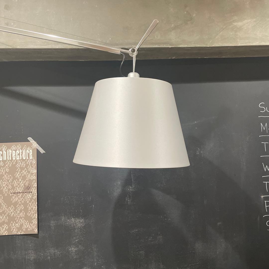 アルテミデ トロメロ Mega Terra Floor Light お値下げ不可