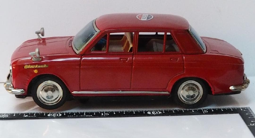 イチコー【ダットサン ブルーバード410赤 動作不良】当時物ブリキ製