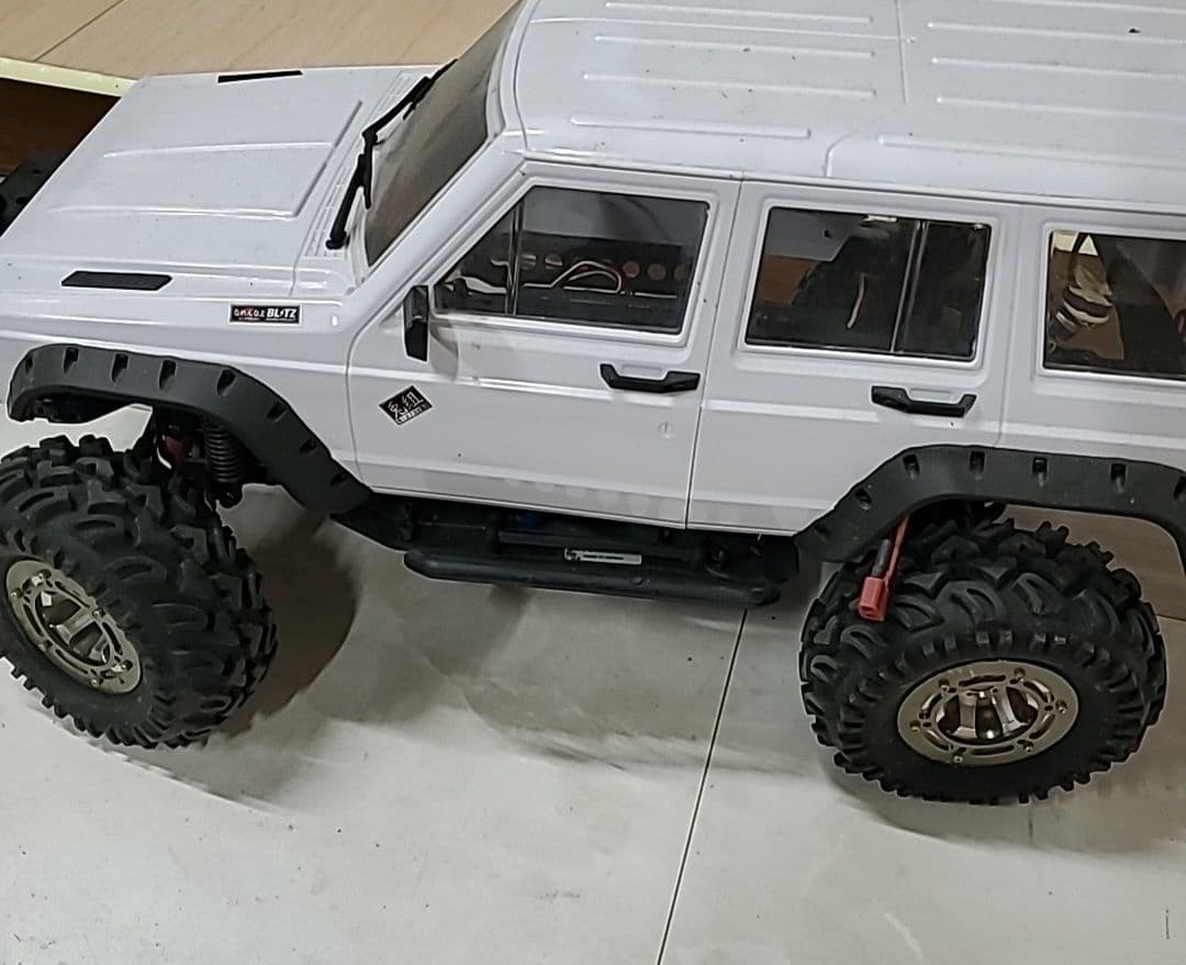 トラクサス　TRX-4スポーツ　ラジコン　クローラー　Traxxas