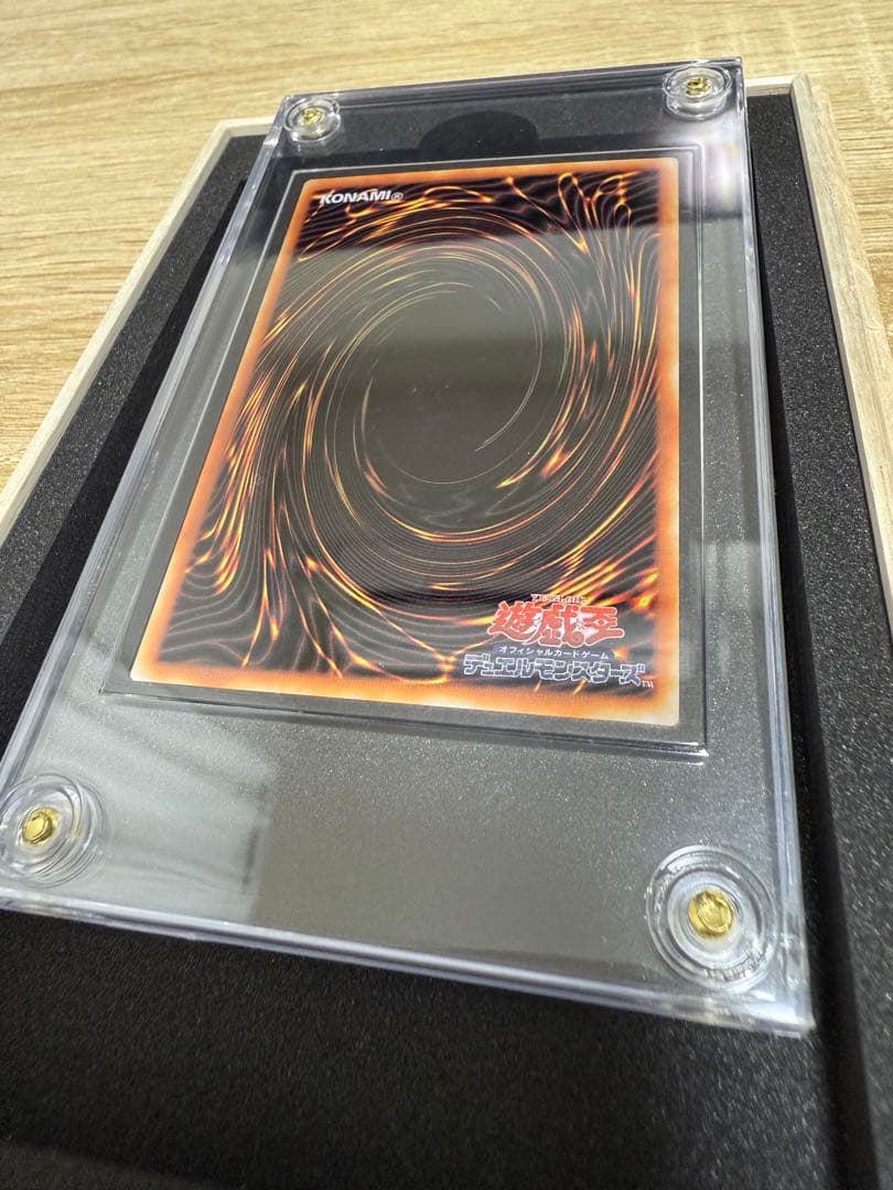 遊戯王　YCSJ2019真紅眼の黒竜　ステンレスカード　レッドアイズ