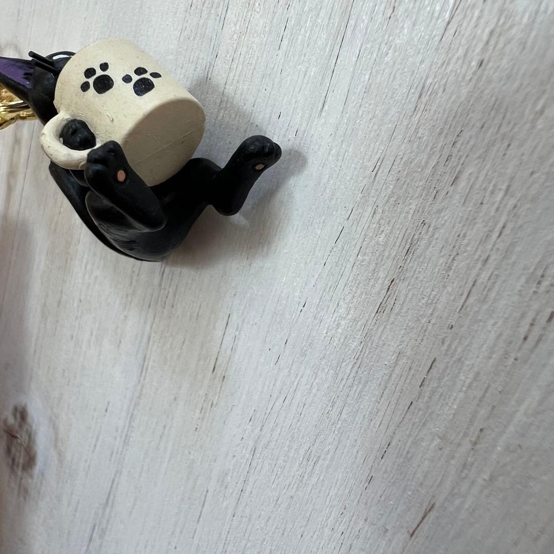 魔女の宅急便 キキ パン屋 プランター ＆ ジジストラップ付き - メルカリ