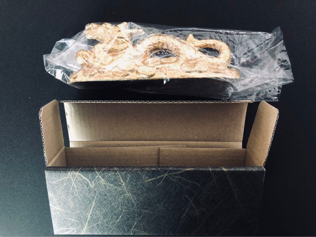 置物　龍　金　縁起物　文鎮
