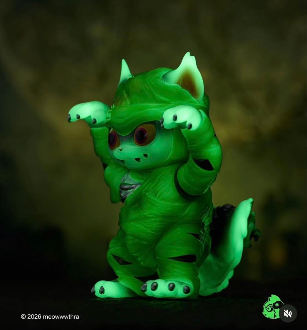 ニャスラ　蓄光