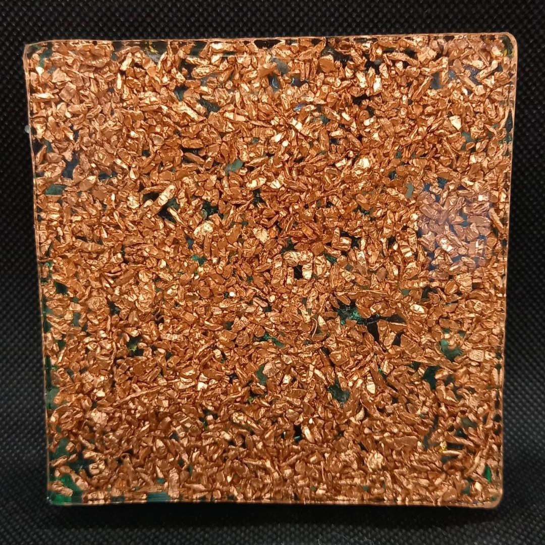 『ハイパワーオルゴナイト海のかけら（エメラルドグリーン）』 No28オルゴナイト