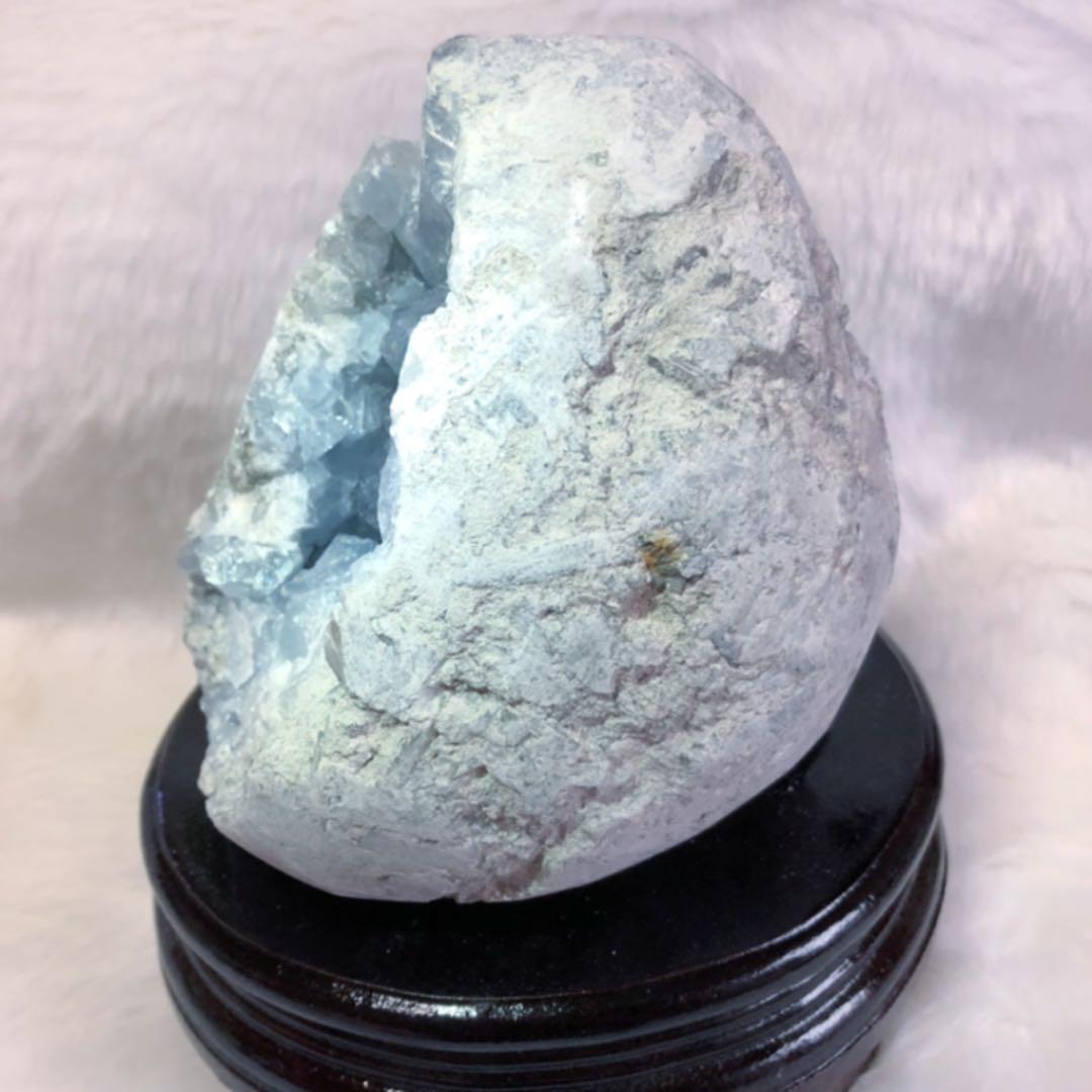 ☆ 2.9Kg！たまご型 セレスタイト (天青石) 原石 天然石 パワーストーン