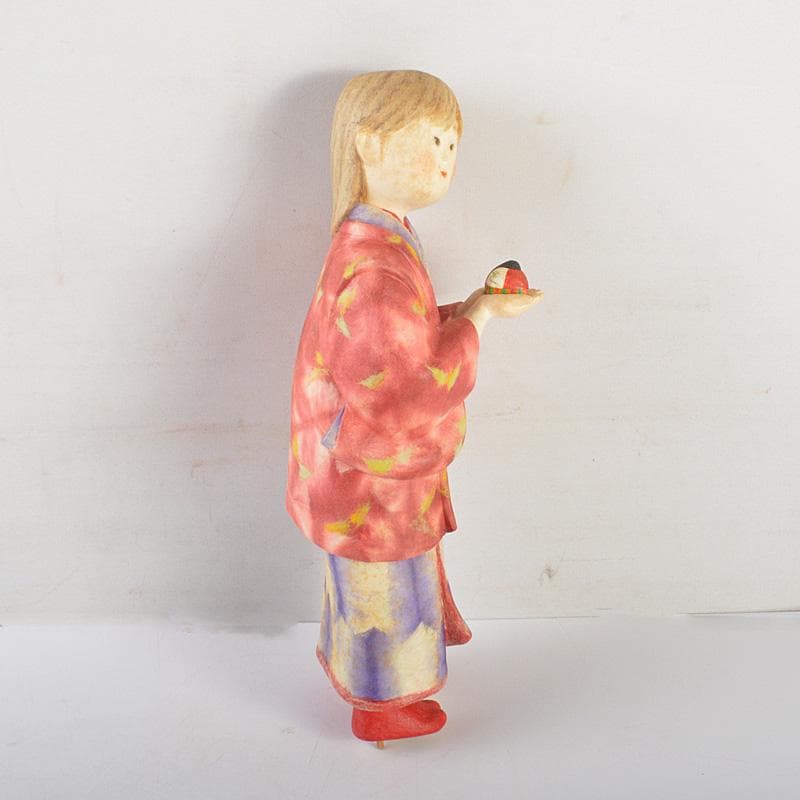 田熊俊子作　桐塑人形　「麗ら」　共箱　V　6346