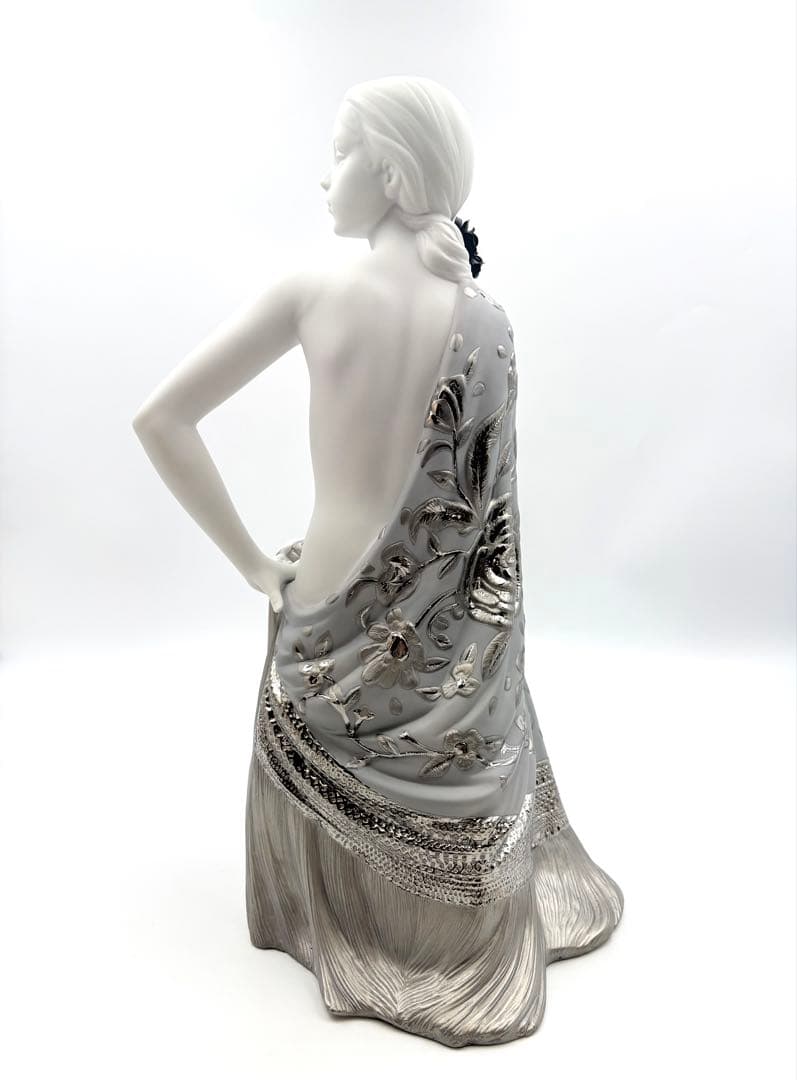 LLADRO リヤドロ セビリアの娘 フィギュリン