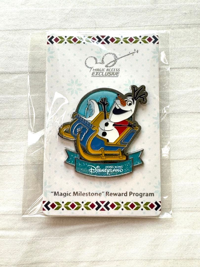 非売品【2024香港ディズニー】年パス会員限定特典ピンバッジ&メダル