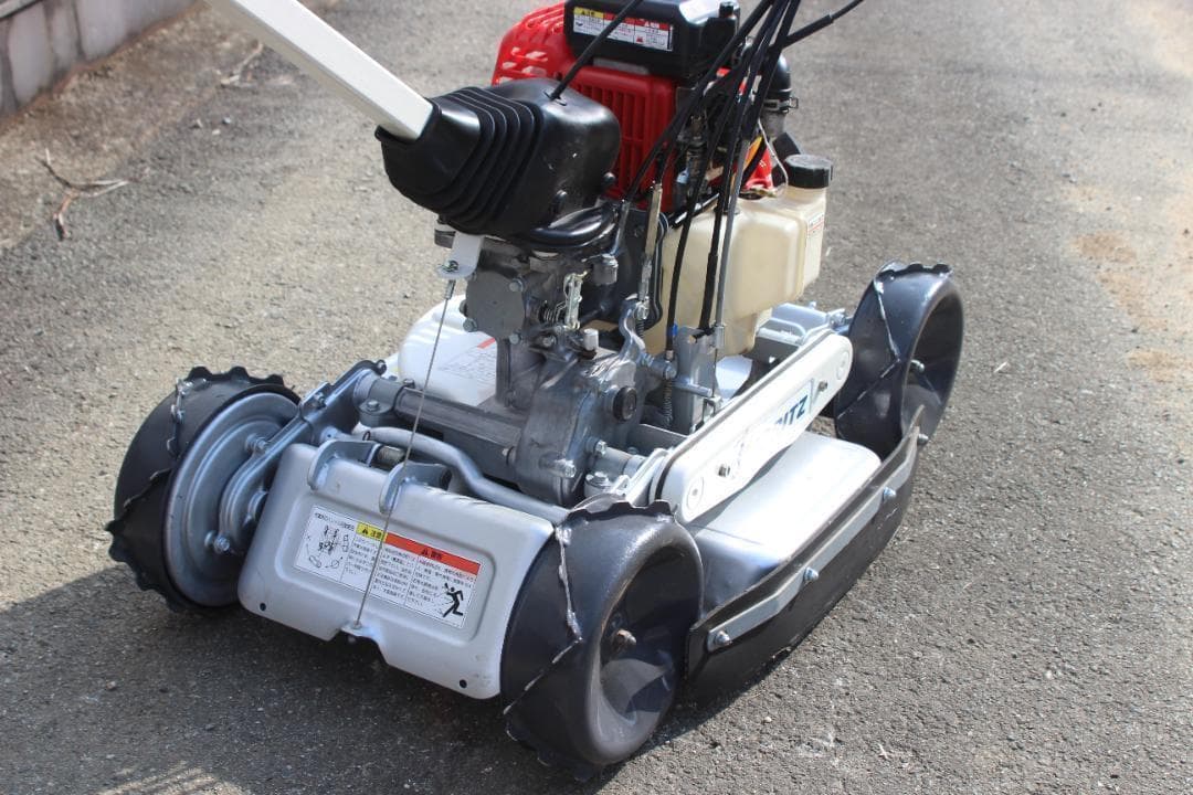 草刈機　共立　オーレック　スパイダーモアー　4WD　AZ851　爪新品 発送可