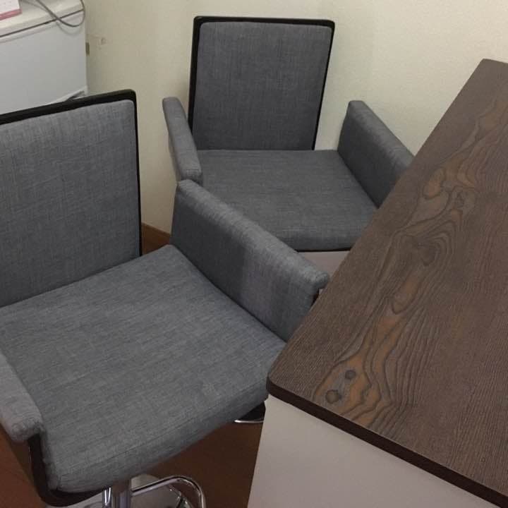 カウンターテーブルと椅子2つ 値段交渉あり！