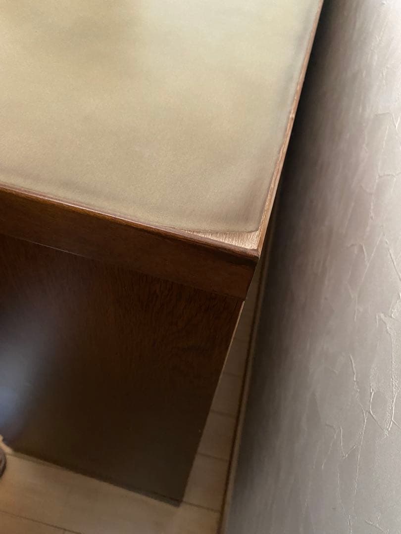 ブラウン木製キャビネット ガラス扉付き＊たのメル便