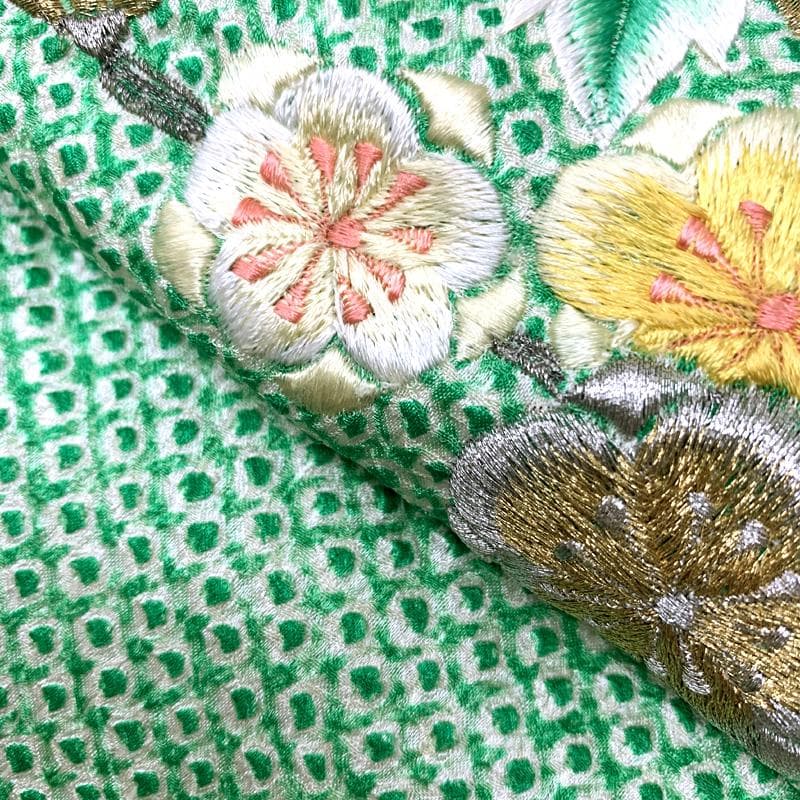 506ag4□七五三 七歳 女児 着物&袋帯&長襦袢 総絞り 総刺繍 花□良好