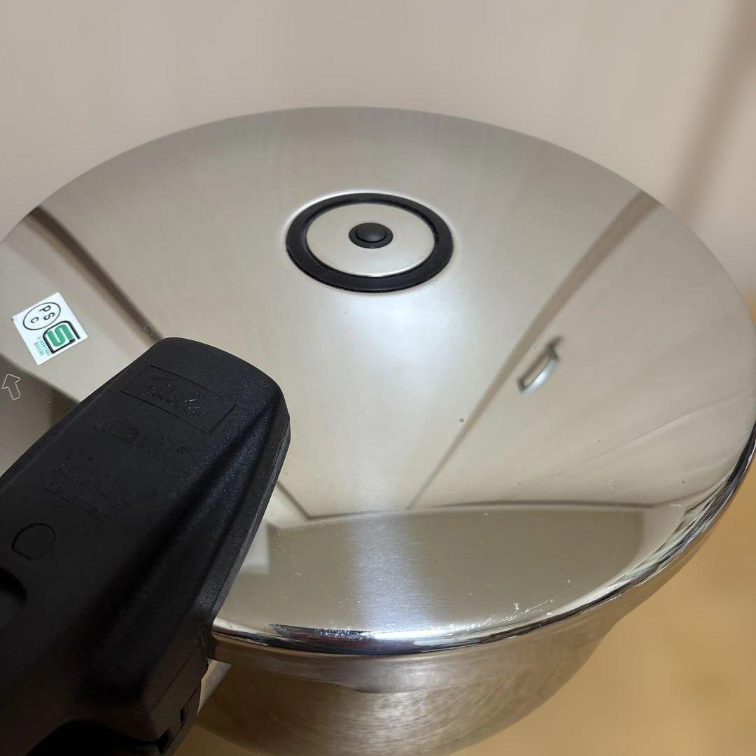 フィスラー 圧力鍋　4.5リットル