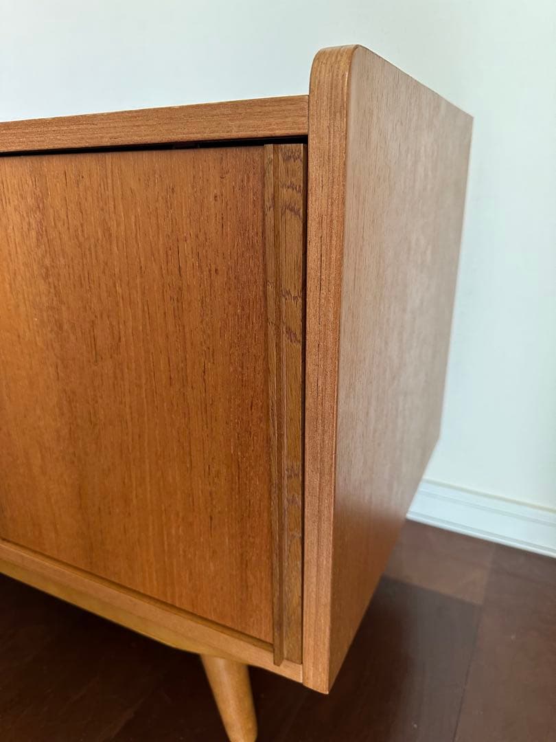 荷物整理　　unico ALBERO サイドボード